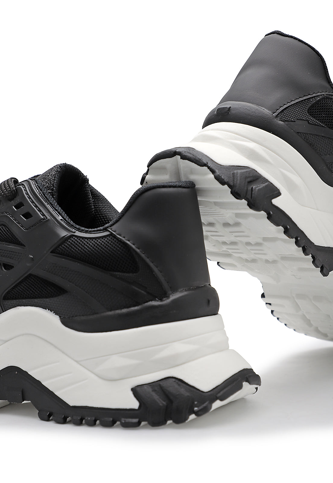 Tenis Sneakers Negro Crema Tellenzi T03