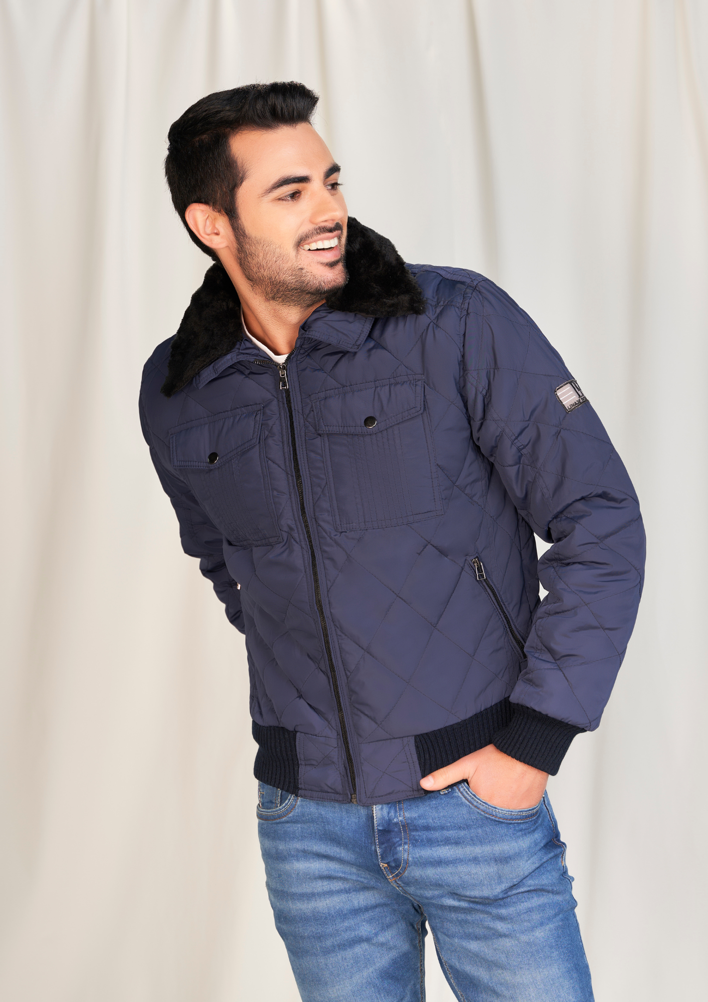 Chaquetas impermeables - CHAQUETAS & CHAQUETAS SIN MANGAS - HOMBRE