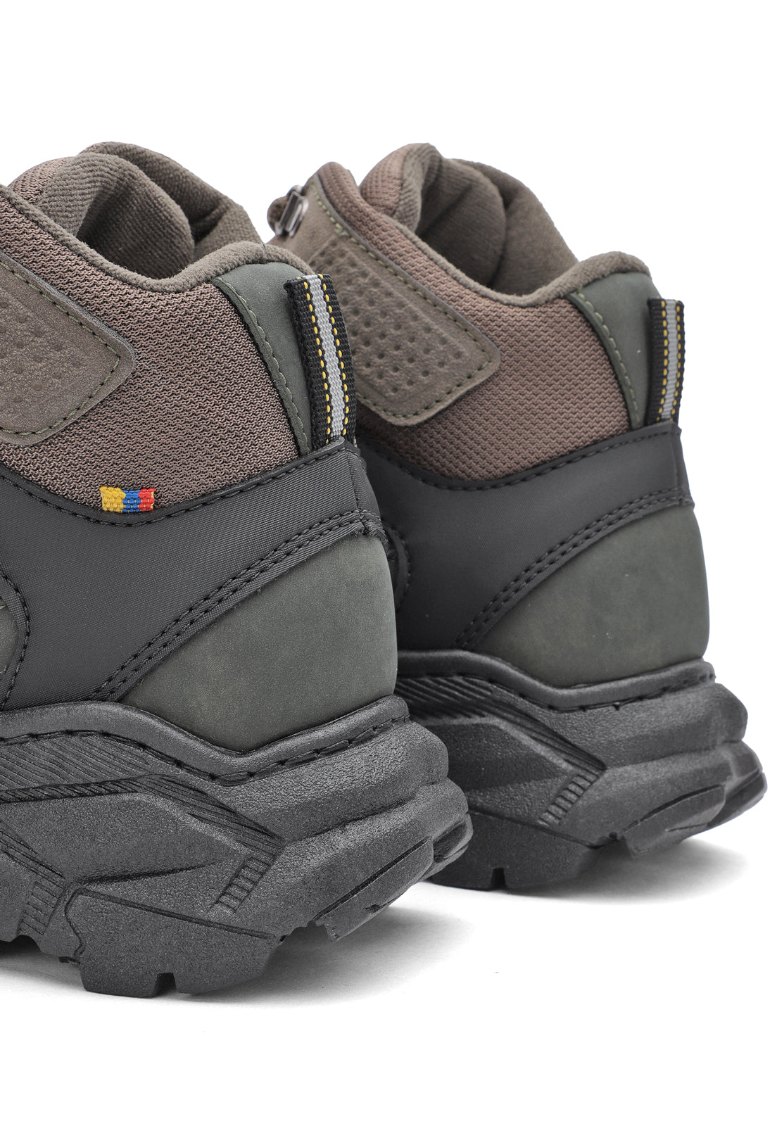 Bota Outdoor Hombre Verde Tellenzi 7-274