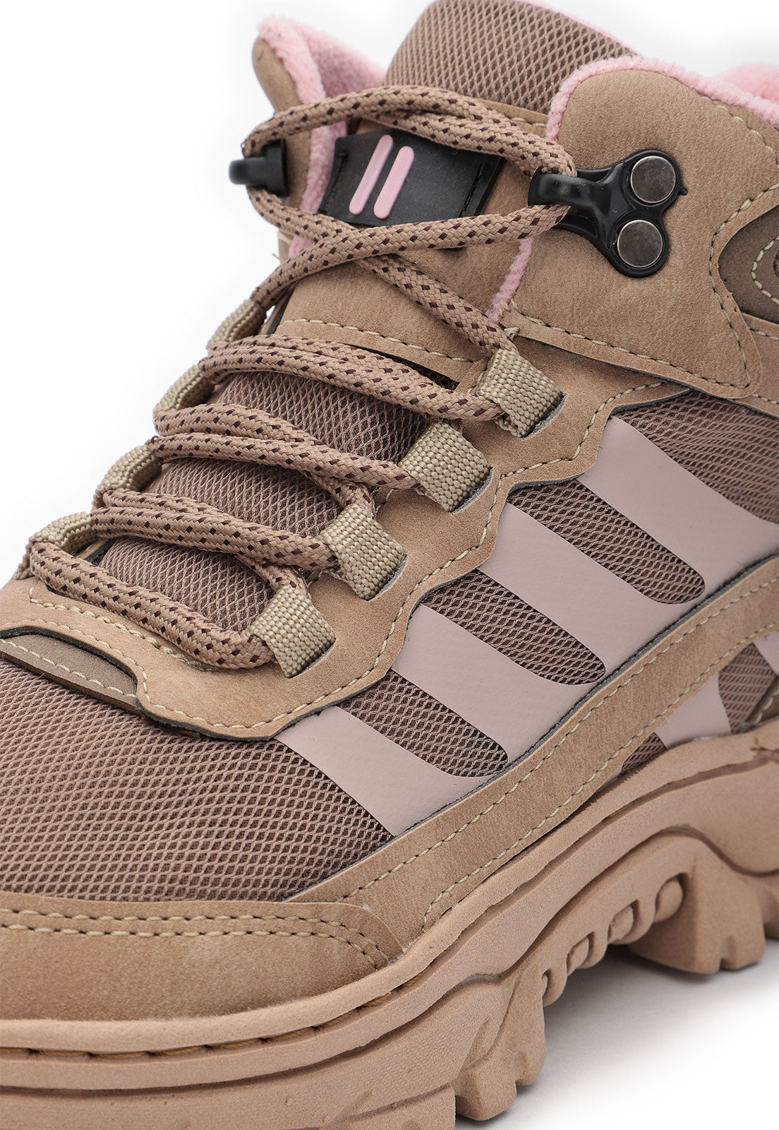 Bota Outdoor Mujer Almendra tellenzi 7-1008