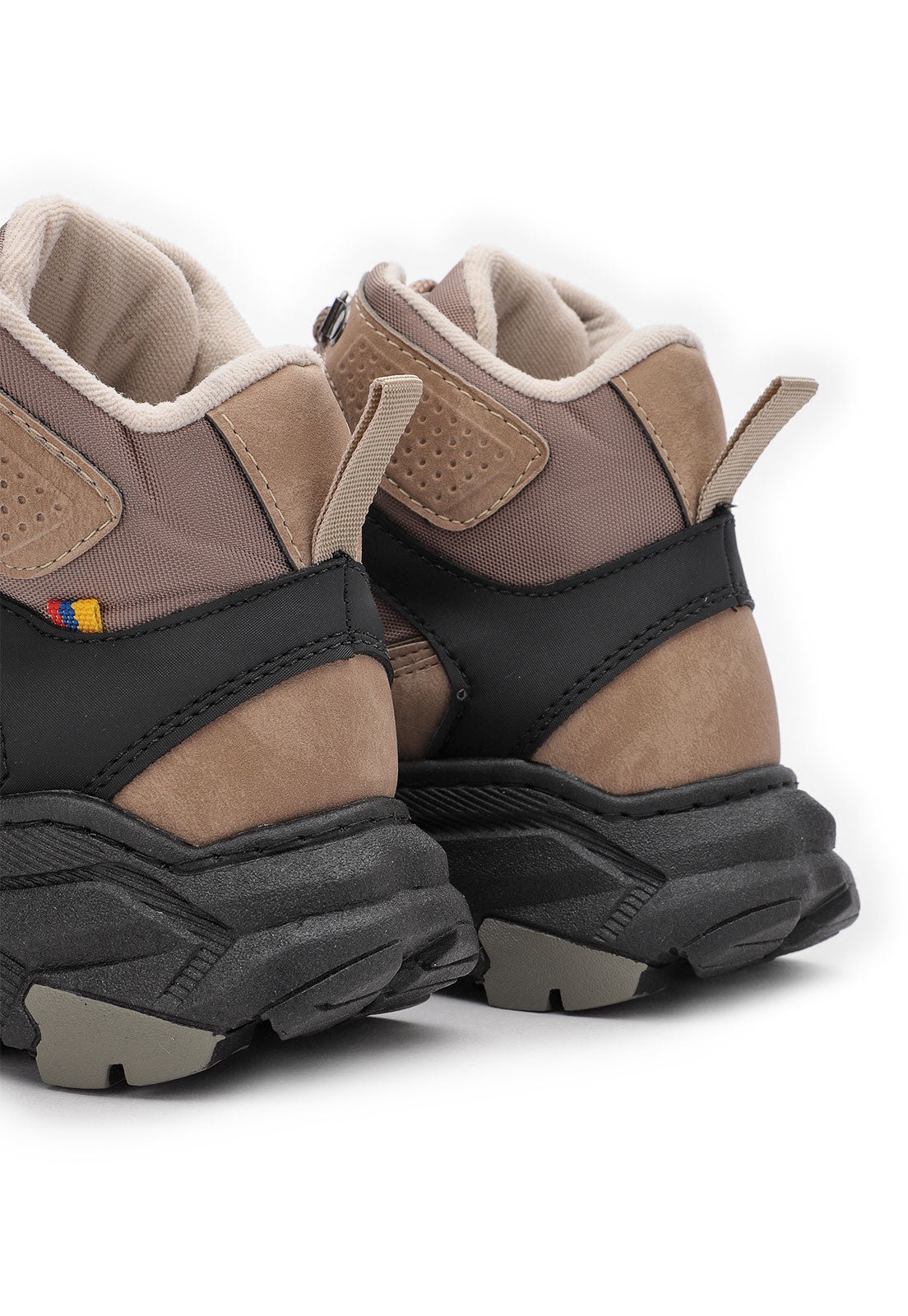 Bota Outdoor Hombre Arena Tellenzi 7-274